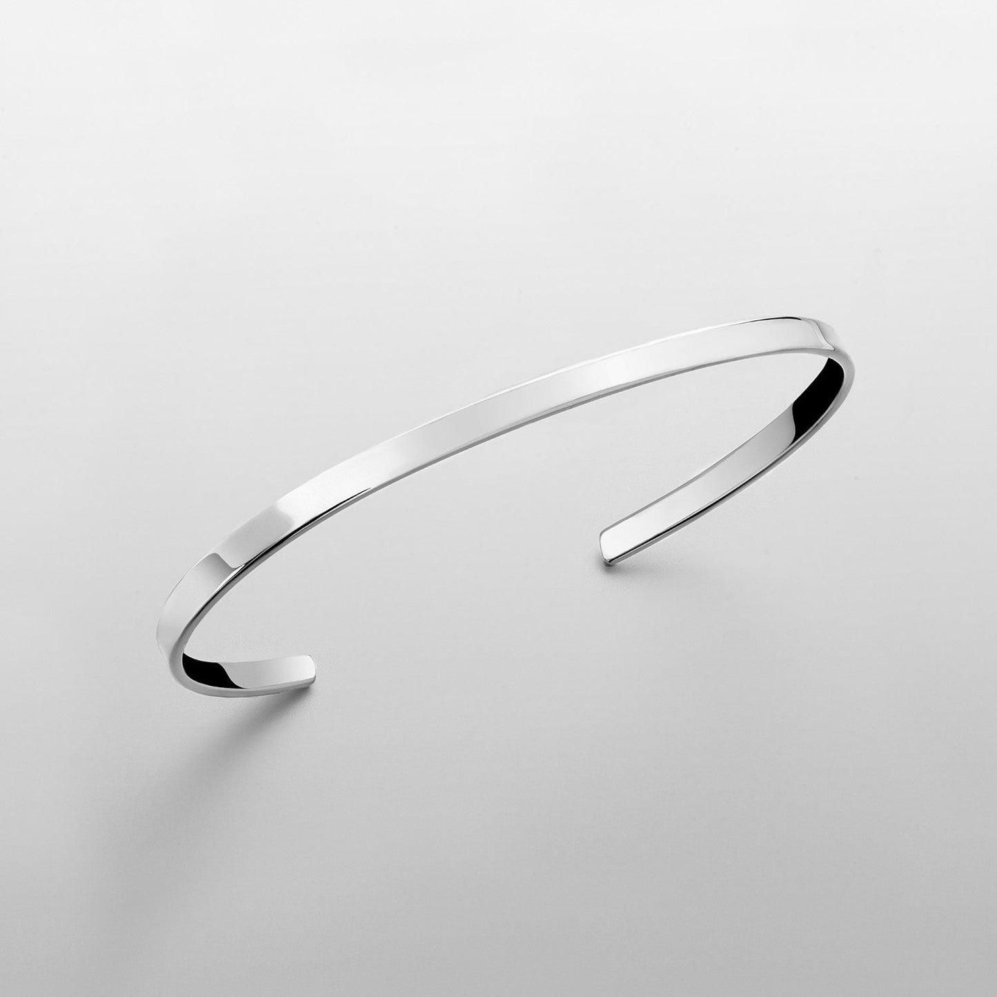 Brazalete unisize minimalista.