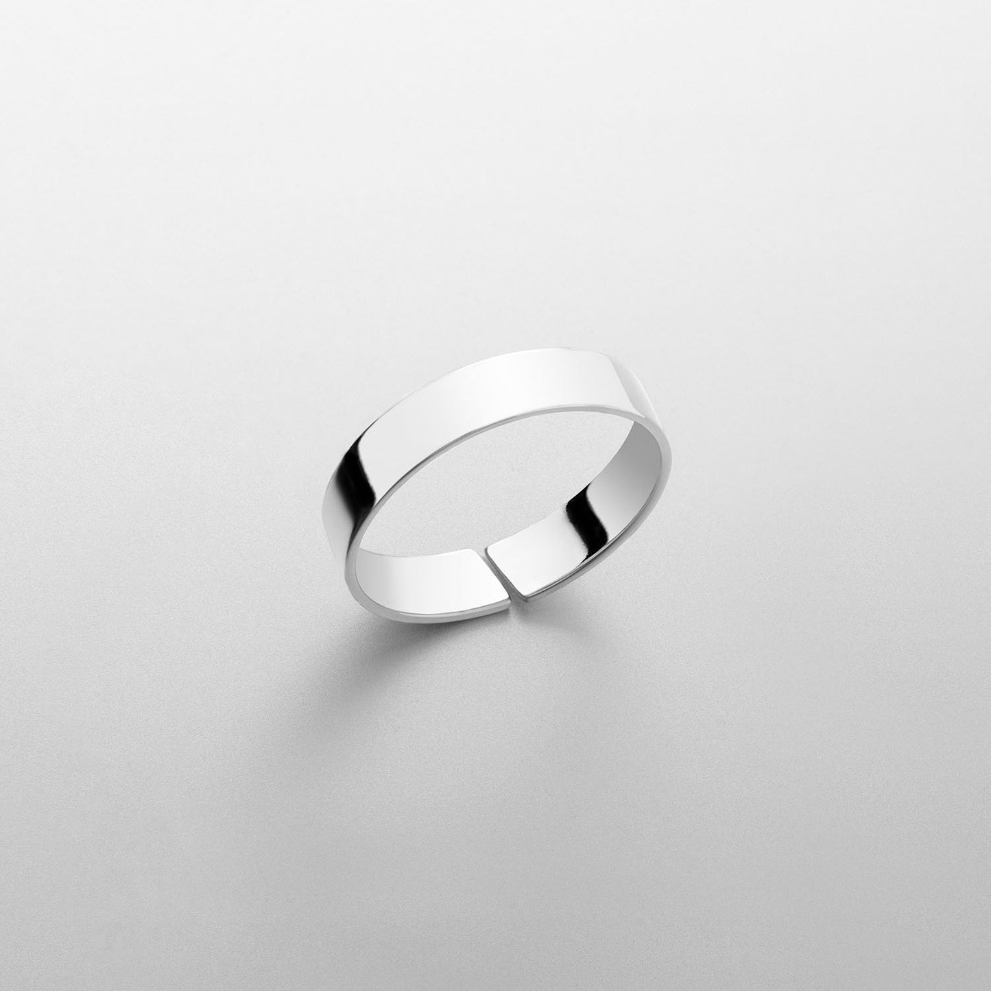 Anillo unisize minimalista.